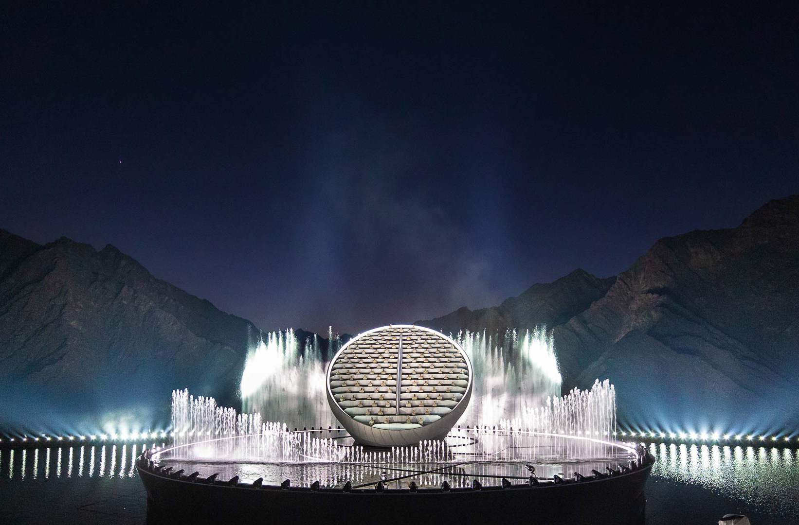 Rotating disc shaped stage in Hatta Dam