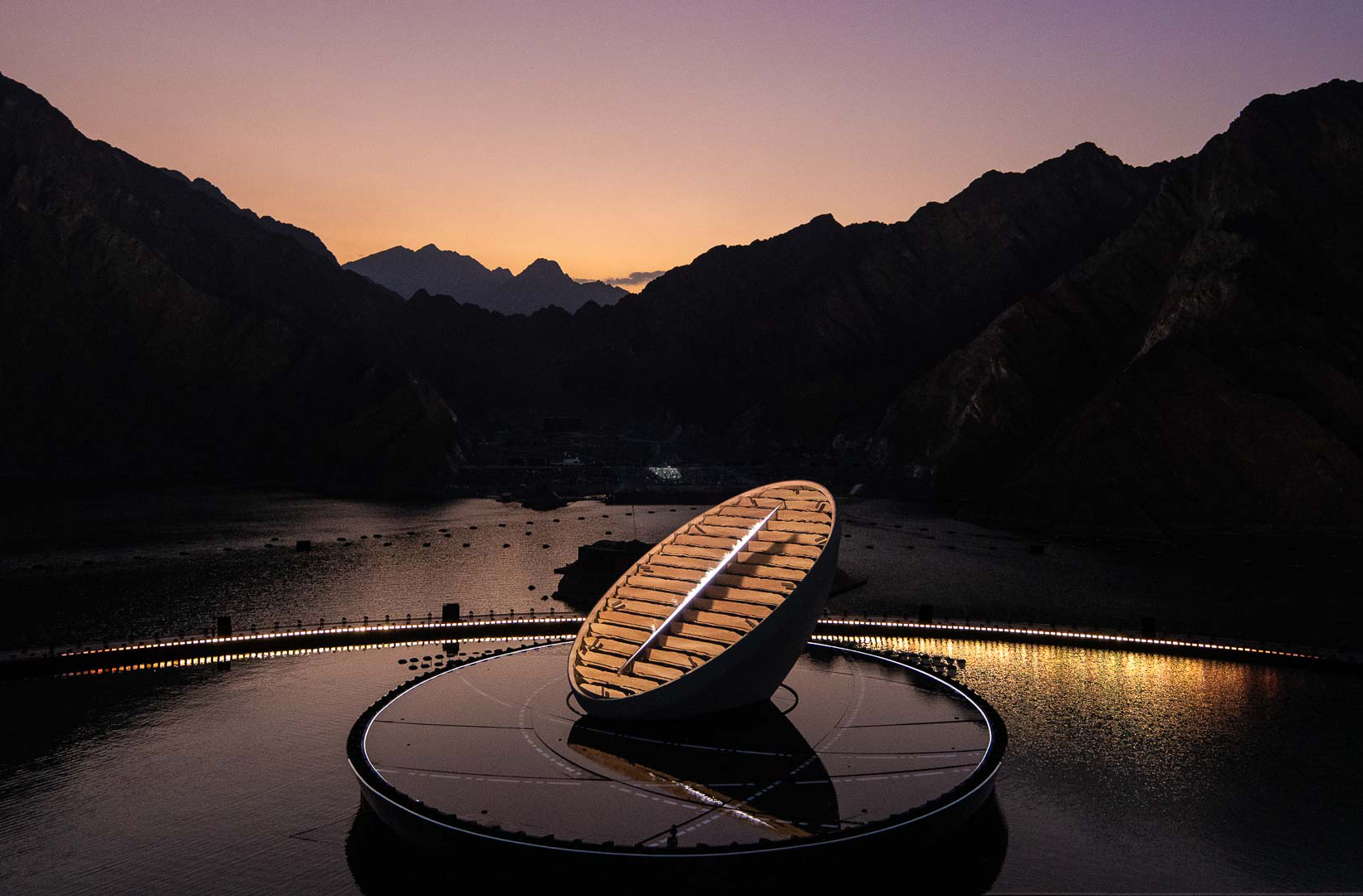 Rotating disc shaped stage in Hatta Dam