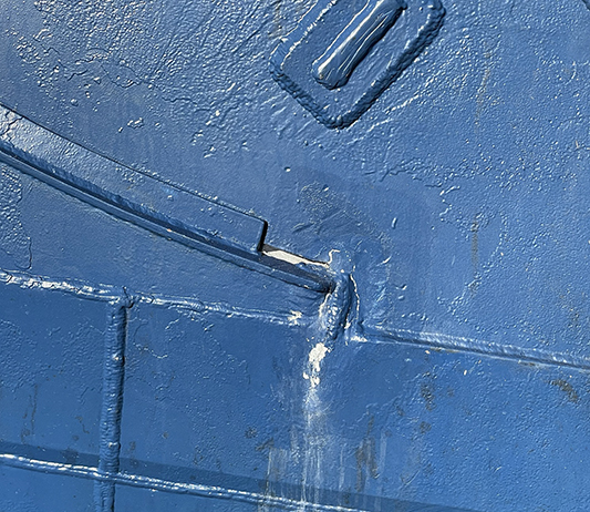 Cracks in the hull of a ship Cracks in the hull of a ship