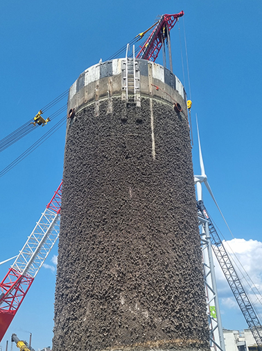 Removal of 5 caissons at Ijmuiden.