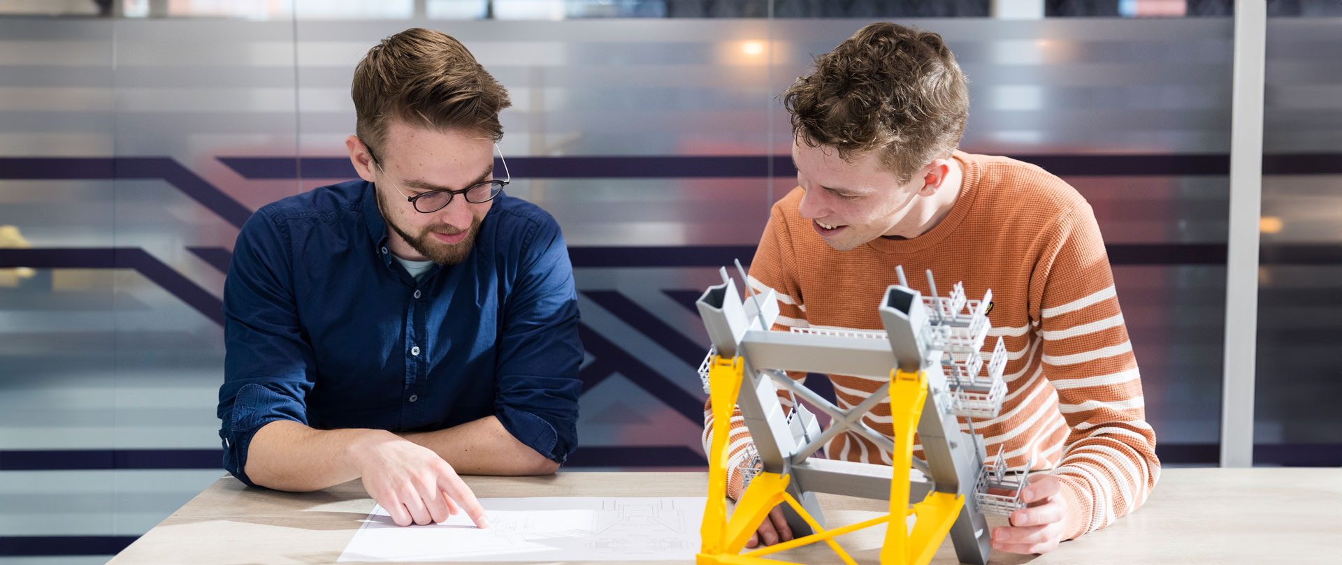 In 2024 gaan we op zoek naar de volgende vacatures; Naval Architect, (Sr.) Projectleider, Jr. Marine Engineer. Ben je geïnteresseerd in een van deze functies, stuur alvast je CV op!