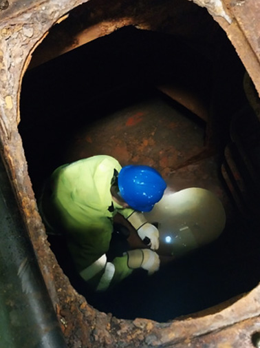 Saltwater carried out a fast lightweight survey in Newport for a bitumen vessel, ensuring stability and center of gravity compliance.