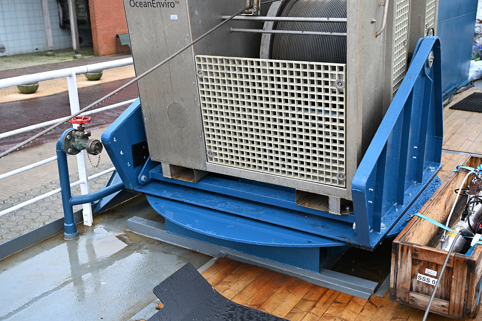 Karina Adjustable Winch Bed 2