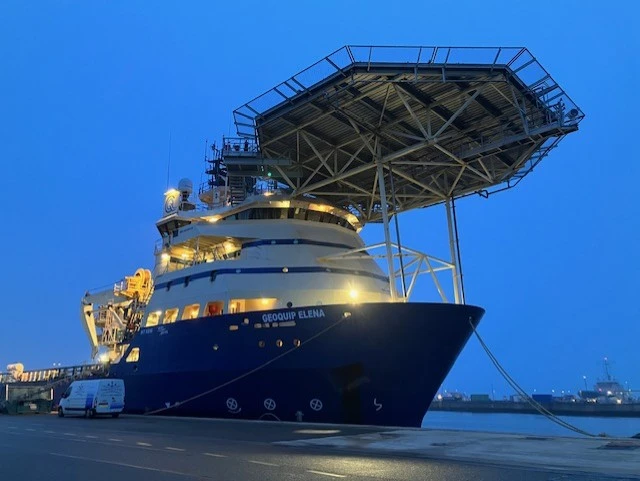 Discover the engineering behind the OSV Elena mobilization to a cable repair ship